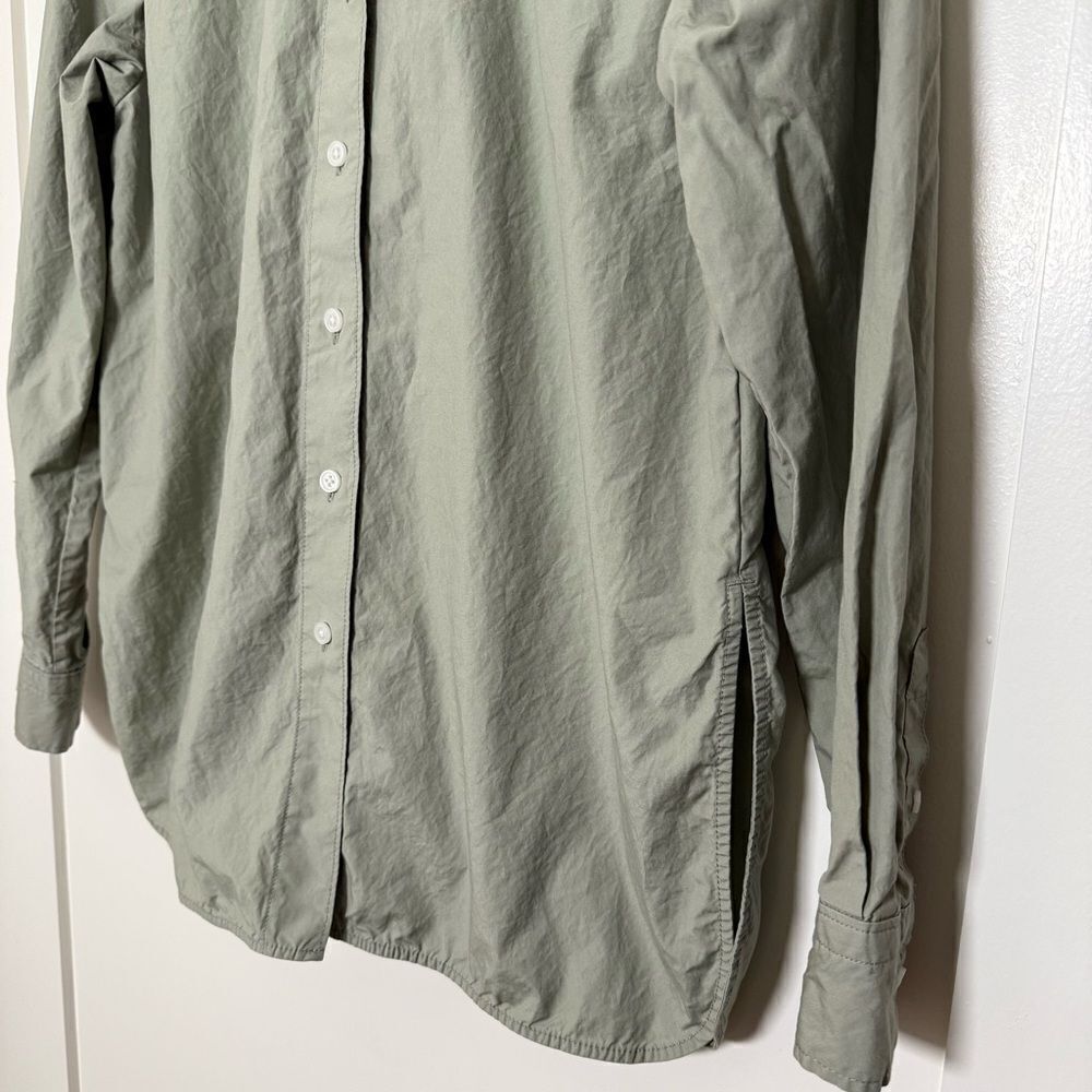 Everlane Boyfriend Shirt Womens XS Sage Green Long Sleeve Slits Supima Cotton - Picture 3 of 13